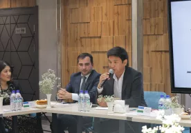 Jenisbek Piyazov o‘zbek qo‘shiqchiligidagi bir muammoga e’tibor qaratganini gapirib berdi фото
