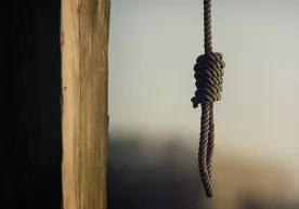 Қашқадарёда яна бир 17 ёшли қиз ўзини осиб қўйди фото