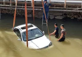 Тошкент туманида Lacetti автомобили каналга тушиб кетди (фото) фото