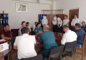 Ижтимоий тармоқ орқали сўкинган навоийлик ўқувчи қизлар узр сўради фото