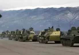 Тожикистон Қирғизистон билан чегарадан ҳарбий техникаларини олиб кетишни бошлади фото