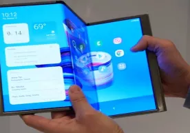Samsung Z ҳарфидек букланадиган смартфонни тақдим қилади фото