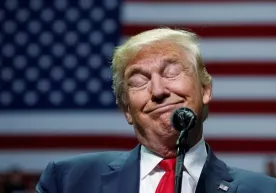 Трамп ижтимоий тармоқларни ёпиб юбориш билан таҳдид қилди фото