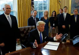 В сообществе Трампа возникли разногласия: чем они вызваны? фото