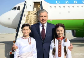 Шавкат Мирзиёев Ашхободга келди фото
