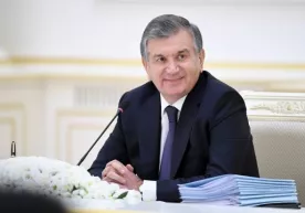 Shavkat Mirziyoyev Davos forumida ishtirok etish uchun taklif etildi фото