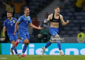 "Yevro-2020". Shevchenko boshchiligidagi Ukraina Shvetsiyani taslim qildi va chorak finalga chiqdi фото