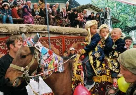 Энди шу кам эди! Отнинг жойи отхонада, тўйхонада эмас фото