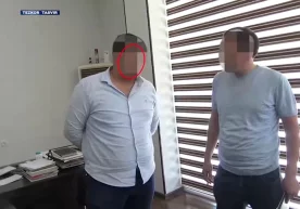 Давлат хавфсизлик хизмати қатор ҳудудларда солиқ ходимларини қўлга олди фото