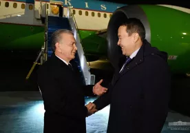 Shavkat Mirziyoyev amaliy tashrif bilan Qozog‘istonga bordi фото