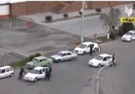 Наманганда ЙПХ ходимларидан қочишга уринган ҳайдовчи қўлга олинди (видео) фото