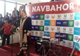 Расман! Шевчeнко "Навбаҳор"да Канчельскисга ёрдам беради (фото) фото