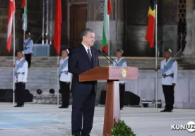 Prezident Samarqandda «Sharq taronalari» xalqaro musiqa festivalini ochib berdi фото