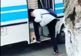 Самарқандлик олифта ўқувчилар иштирокидаги видео муҳокамаларга сабаб бўлди (видео) фото