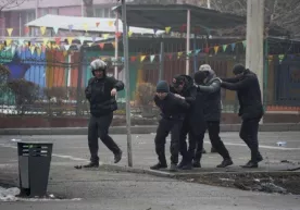 Қозоғистонда тартибсизликлар туфайли қўлга олинганлар 6 мингга яқинлашди фото