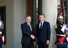 Шавкат Мирзиёев ва Эммануэл Макроннинг учрашуви бошланди фото