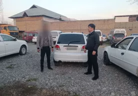 Алимент пулини тўламаган отанинг “Matiz”и жарима майдончасига олиб кирилди фото