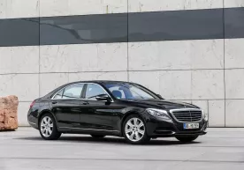 Тошкент ҳокимлигига совға қилинган қимматбаҳо Mercedes Жаҳонгир Ортиқхўжаевнинг ўзига тегишли фото