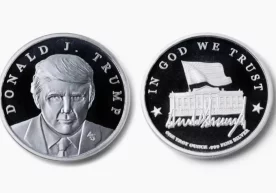 Дональд Трамп ўзининг эсдалик тангасини тақдим этди фото