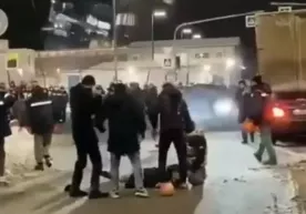Rossiyada migrantlar ommaviy mushtlashdi (video) фото