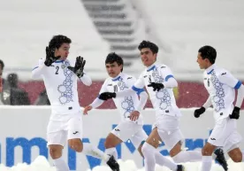 «Endi futbolga o‘zim qarayman». Prezident Xitoyda chempion bo‘lgan jamoani barchaga o‘rnak qilib ko‘rsatdi фото