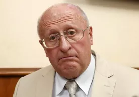 Rossiyalik olim COVID-19’ga qarshi vaksina qabul qilgan 4 toifa kishilarda antitanalar yaxshi shakllanmasligini aytdi фото