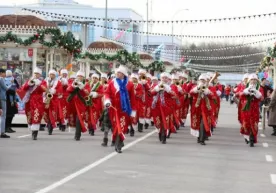 Toshkentdagi bosh archa oldida "Harbiy Qorbobolar" paradi bo‘ldi (video) фото