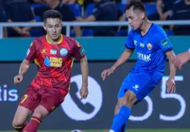Süper Lig. "Nasaf" kendi sahasında "Kızılkum"u büyük bir farkla yendi фото