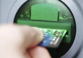 Bankomatlardan pul o‘g‘irlaydigan juda kuchli vosita fosh etildi фото