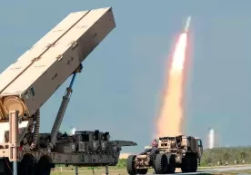 Pentagon olisga uchuvchi yangi raketalarni sinovdan o‘tkazdi фото