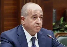 Armaniston sobiq mudofaa vaziri Moskvada qoʻlga olindi фото