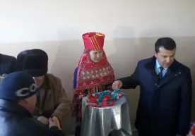 Нукусда жисмоний имкониятлари чекланган 42 кишига Президент номидан бепул уйлар топширилди фото