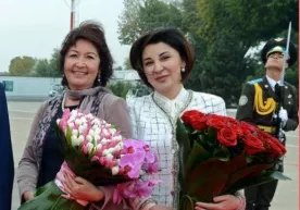 Қирғизистоннинг собиқ биринчи хоними Зироатхон Мирзиёеванинг таклифига биноан Тошкентга келди фото