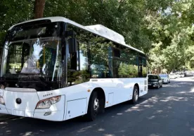 Тошкентда эски Isuzu’ларни газда ҳаракатланадиган Хитой автобусларига алмаштириш бошланди фото