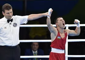 Hasanboy Do‘smatov yangi vazn toifasida ham chempion bo‘ldi фото