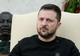 Россия Ташқи разведка хизмати: Зеленскийнинг Украинадаги машҳурлиги 20 фоиздан ошмайди фото