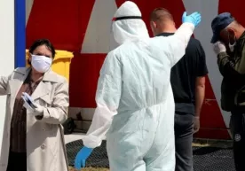 Боснияда карантин енгиллаштирилгандан кейин коронавирусга чалиниш ҳолатлари кескин кўпайиб кетди фото