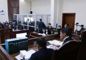 Sudda Nukusdagi tartibsizliklar bo‘yicha ayblanuvchi Tajimuratovga 18, Qallixanovaga 11 yil so‘raldi фото