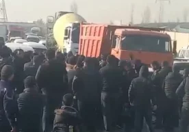 Qo‘yliqda «bozor buzilishidan norozi odamlar» katta avtoyo‘lni to‘sdi фото