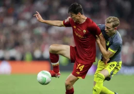 "Roma" expects more heroism from Shomurodov in the Europa League фото