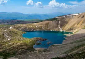 Шавкат Мирзиёев Оҳангарондаги сирли кўл ҳақида гапирди фото
