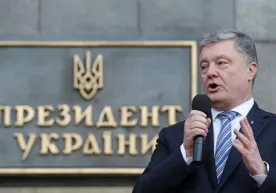 Порошенко Зеленскийни табриклади ва у билан яқин орада учрашишга келишиб олди фото
