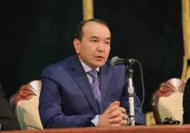 Озодбек Назарбеков: «Эртанги кунимиз бадиий савияси саёз бўлган телесериаллар муҳокамаси билан банд бўлмасин» фото