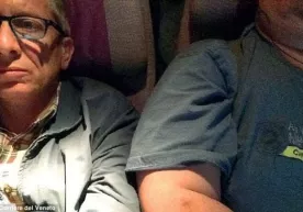 Италиялик йўловчи ўта семиз қўшниси сабаб Emirates авиакомпаниясини судга берди фото