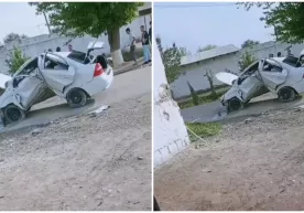 Buxoro viloyatida «Neksiya-3» avtomashinasi buklanib qoldi фото