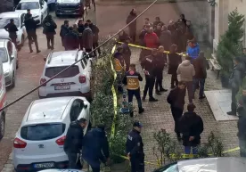 Istanbuda qurollangan shaxslar cherkovda otishma sodir etdi фото