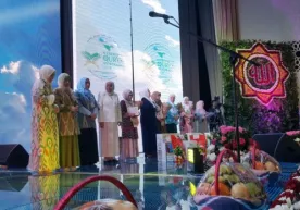 Ayollar o‘rtasida o‘tkazilgan Qur’on musobaqasining Respublika bosqichi g‘oliblari bilan tanishing фото