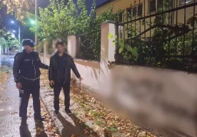 Toshkentda devorlarga narkotik moddalar sotiladigan manzillarni yozib ketganlar ushlandi фото