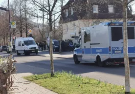 Davlat to‘ntarishiga tayyorgarlik: Germaniyada "reyxsburgerlar" ustidan sud boshlandi фото