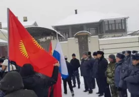 Bishkekdagi miting qatnashchilari mamlakatdan barcha chet elliklarni quvishni talab qilmoqda фото